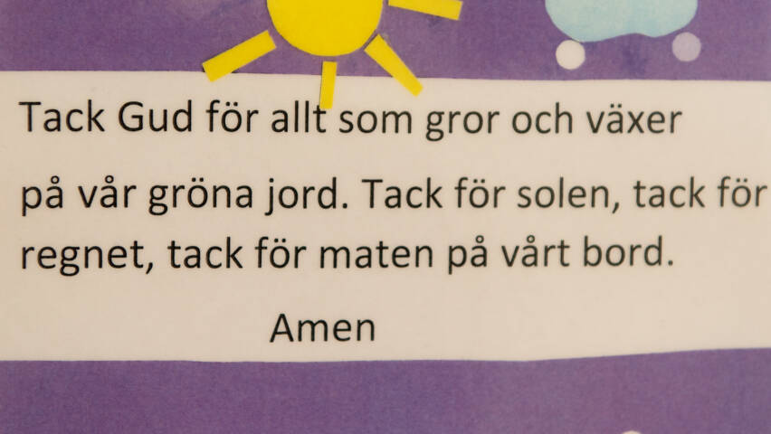 En affisch producerad av ett barn